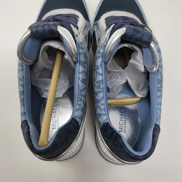 Maddy Trainer Color-Block Signature Sneakers - Picture 8 of 9